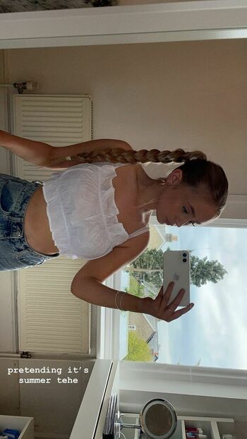 Bella Turner