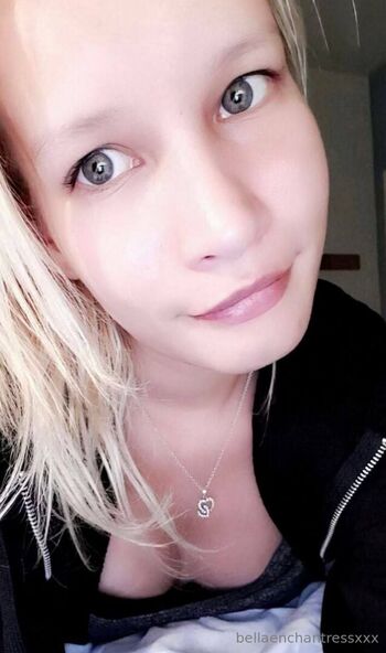 bellaenchantressxxx