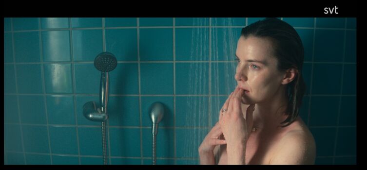 Betty Gilpin
