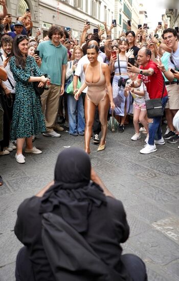 Bianca Censori