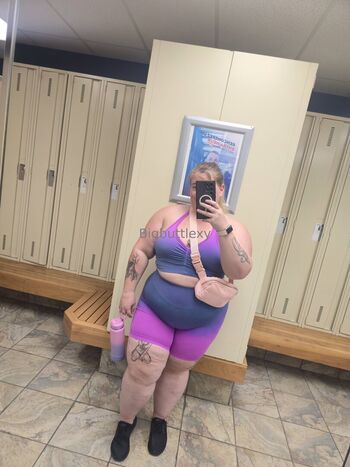 bigbuttlexy