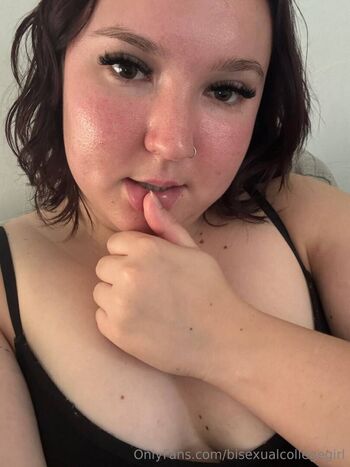 bisexualcollegegirl