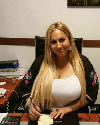 blonde_maria