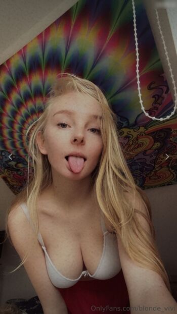 blonde_vivi