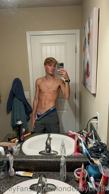 blondeboybradfree