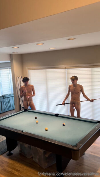 blondeboybradfree