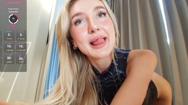 BlondeCpl