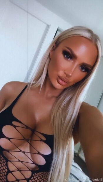 Blondedoll