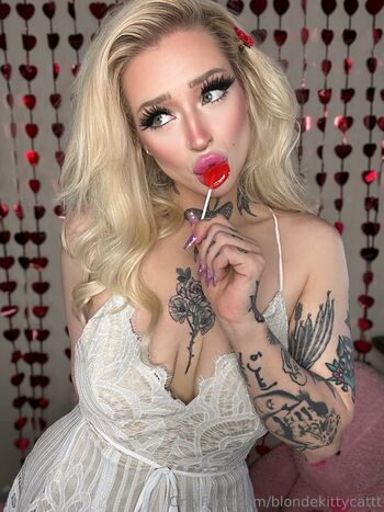 blondekittycattt
