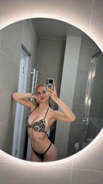 blondiepolly
