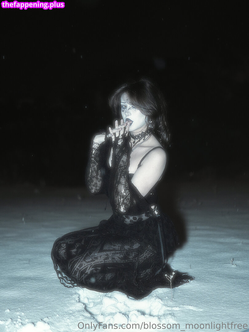 blossom_moonlightfree