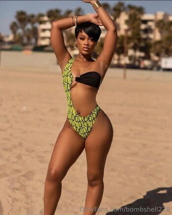 __Bombshell__