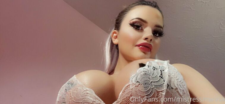bombshellchloe1