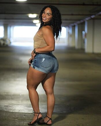 Boominbodbyshadia