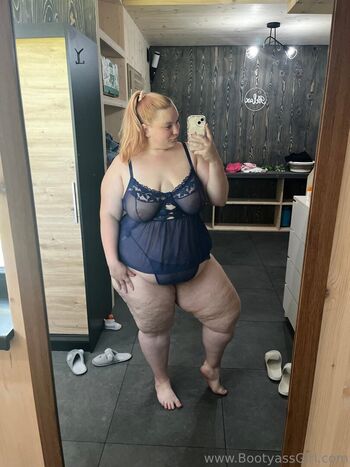 bootyassgirl