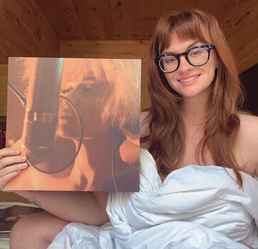 Brooke Ashley Pghvinyl