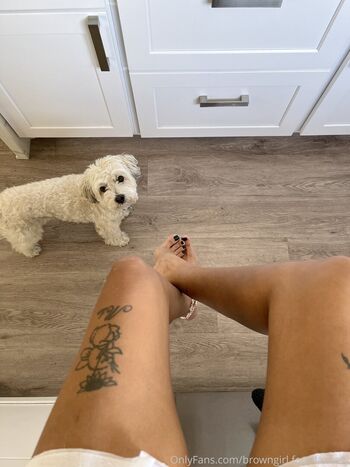 browngirl.foot.fantasy