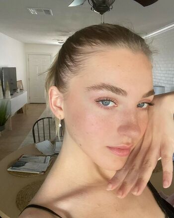 Brynn Rumfallo