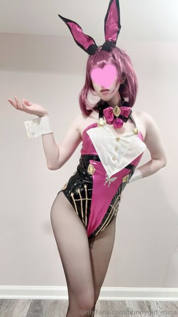 bunnygirl_mina