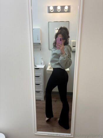 bunnygirljaney