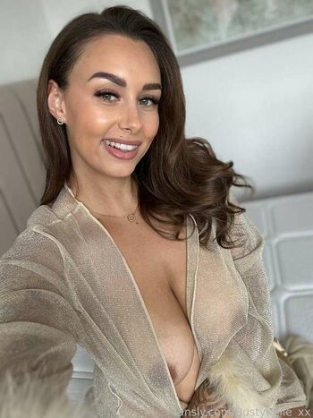 bustybelle_xx