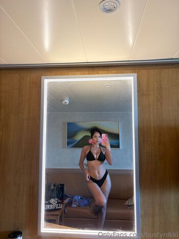 bustynikki