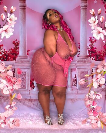 Buxombabygirl
