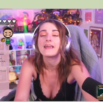 Caitlin Marie Reacts