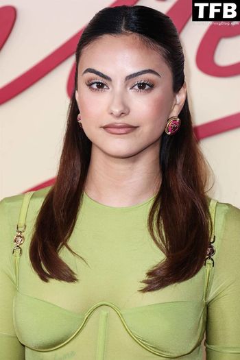 Camila Mendes