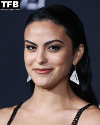 Camila Mendes