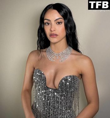Camila Mendes
