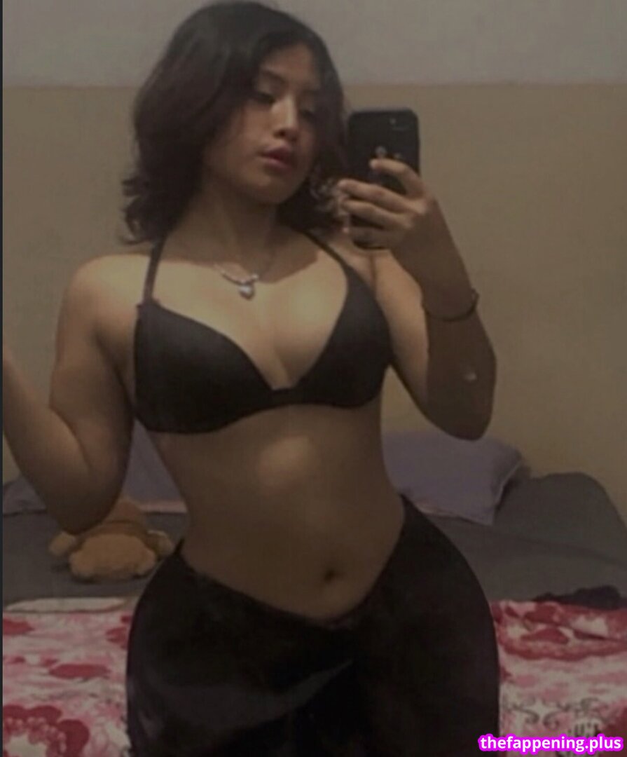 camila_ravennyx