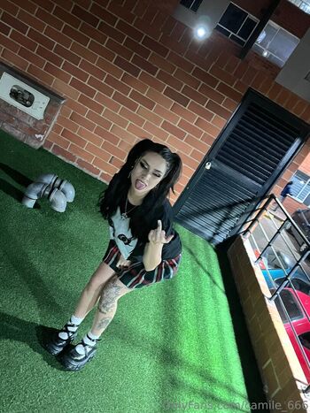camile_666