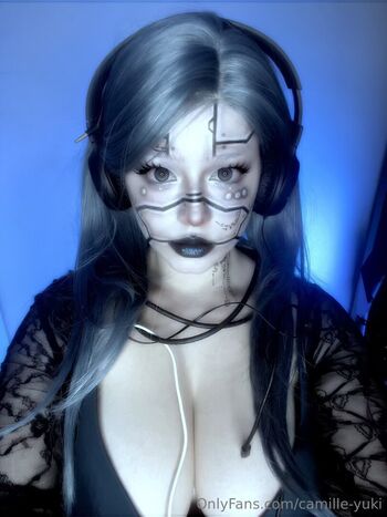 camille-yuki