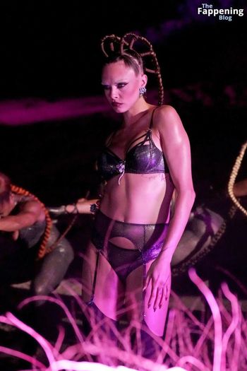 Cara Delevingne