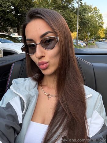 carla_love