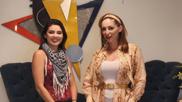 Carlotta Champagne Hauls