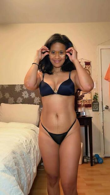Carmela Sherwood
