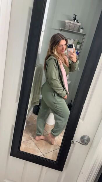 caseyagliano10