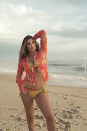 Cassie Lee