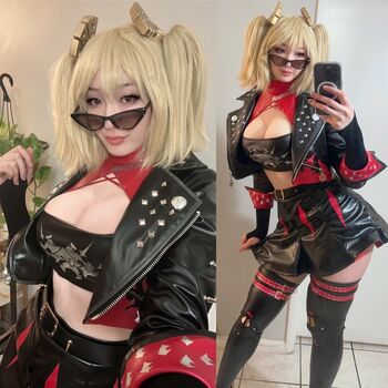 Caytie Cosplay