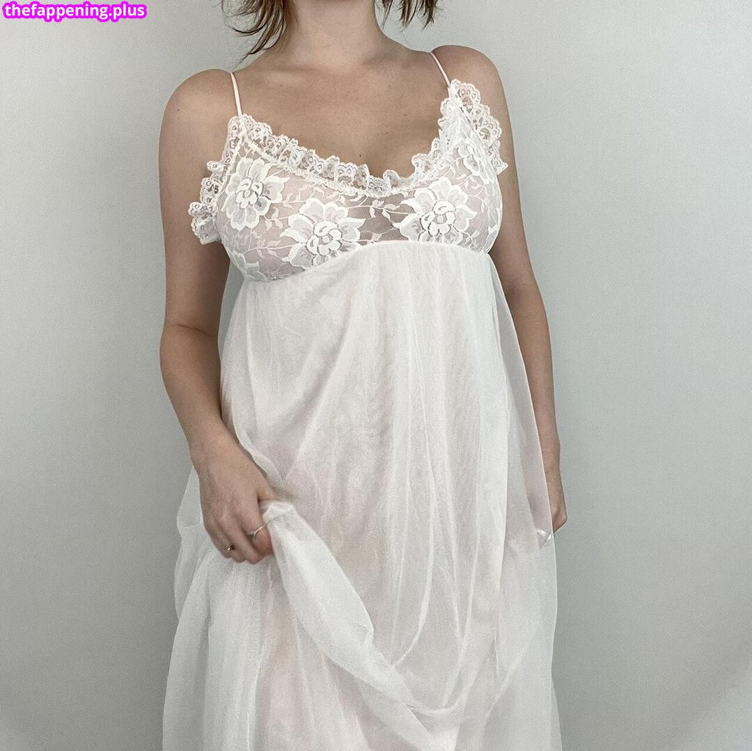 Ccelesterenee / Fairladyvintage Nude OnlyFans Photo #37