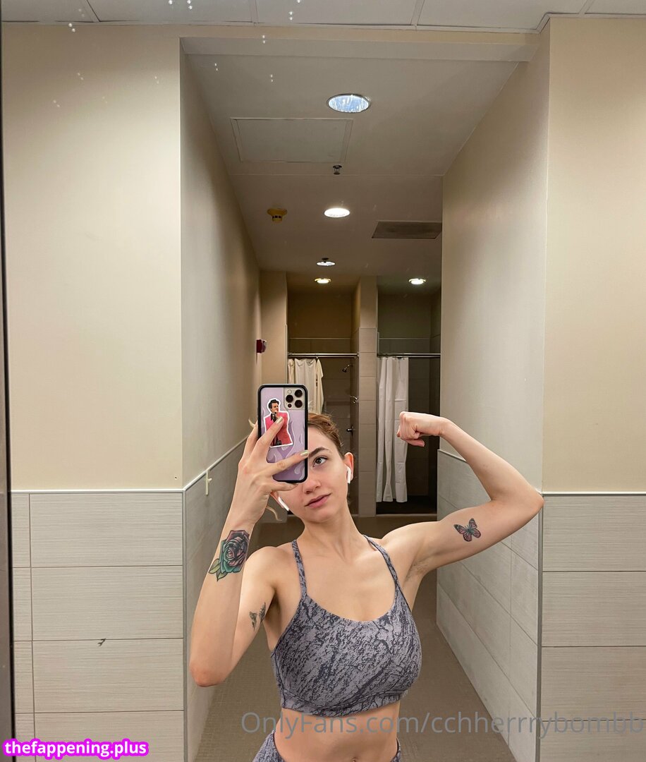 cchherrrybombb / chxrrybomb / https: Foto OnlyFans Nuda #6