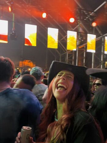 Charlotte Dobre