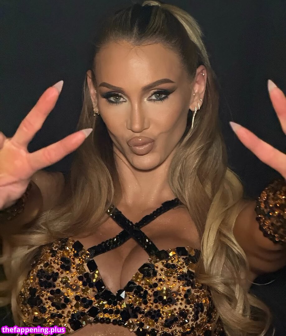 Charlotte Flair