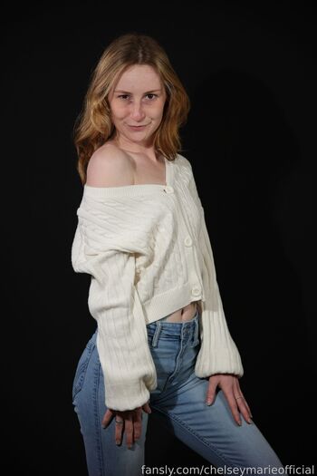 chelseymarieofficial