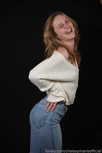 chelseymarieofficial