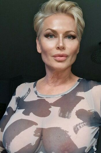 Cheri Lady
