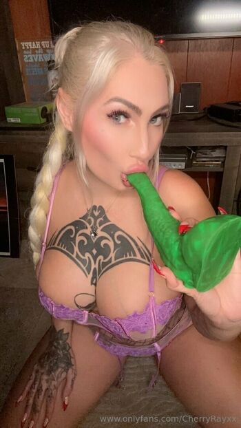 cherryrayxx