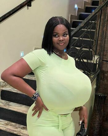Chioma Lovv